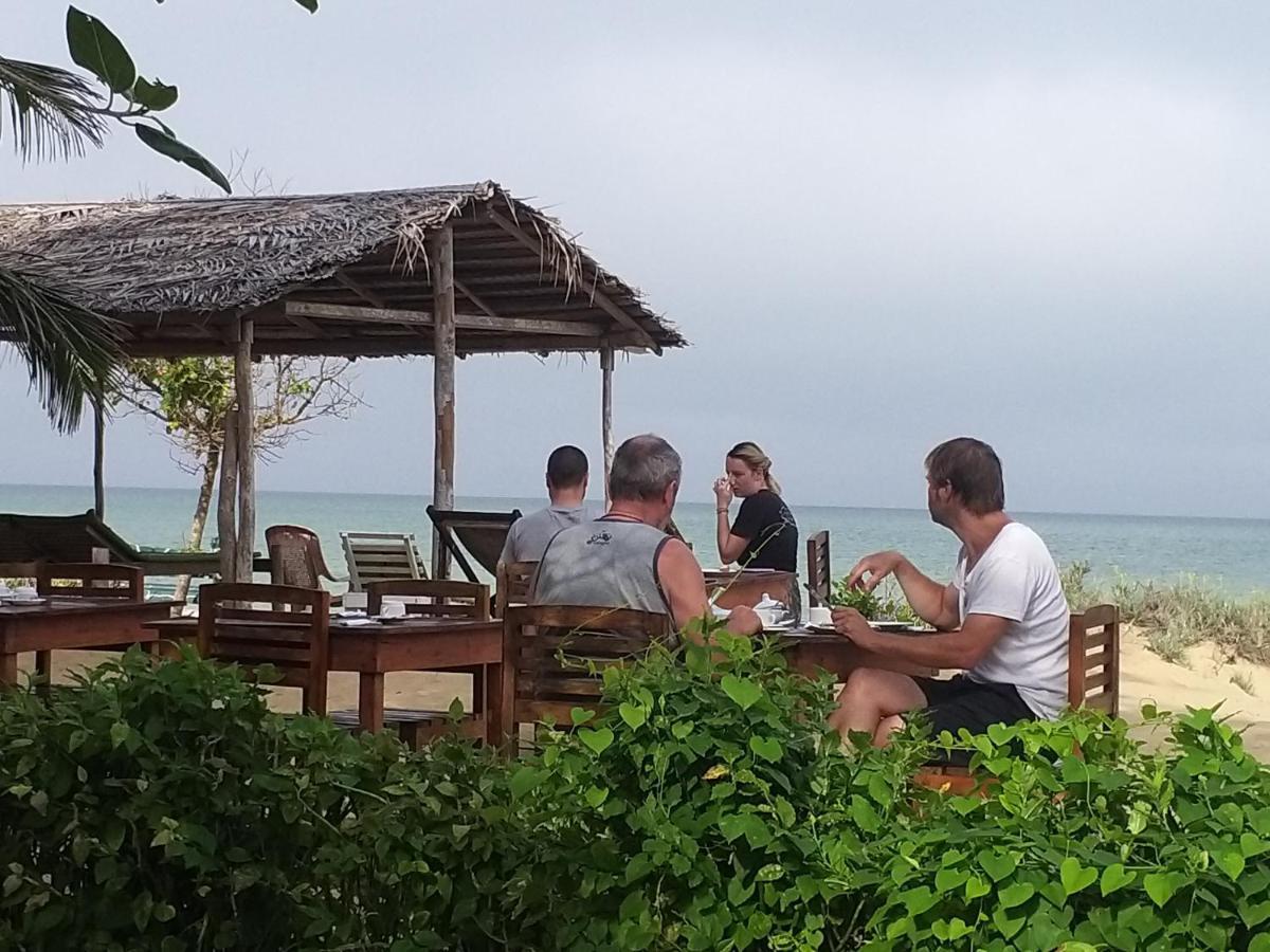 Ocean View Beach Resort - 칼피티야 외부 사진