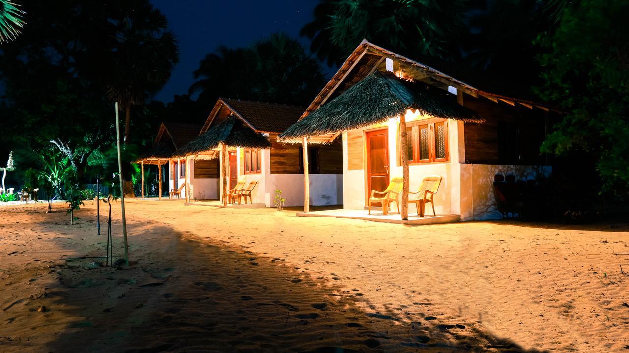 Ocean View Beach Resort - 칼피티야 외부 사진